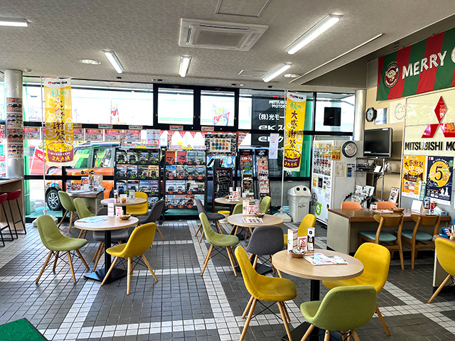 大垣中野店カーリンク大垣中野店の店内