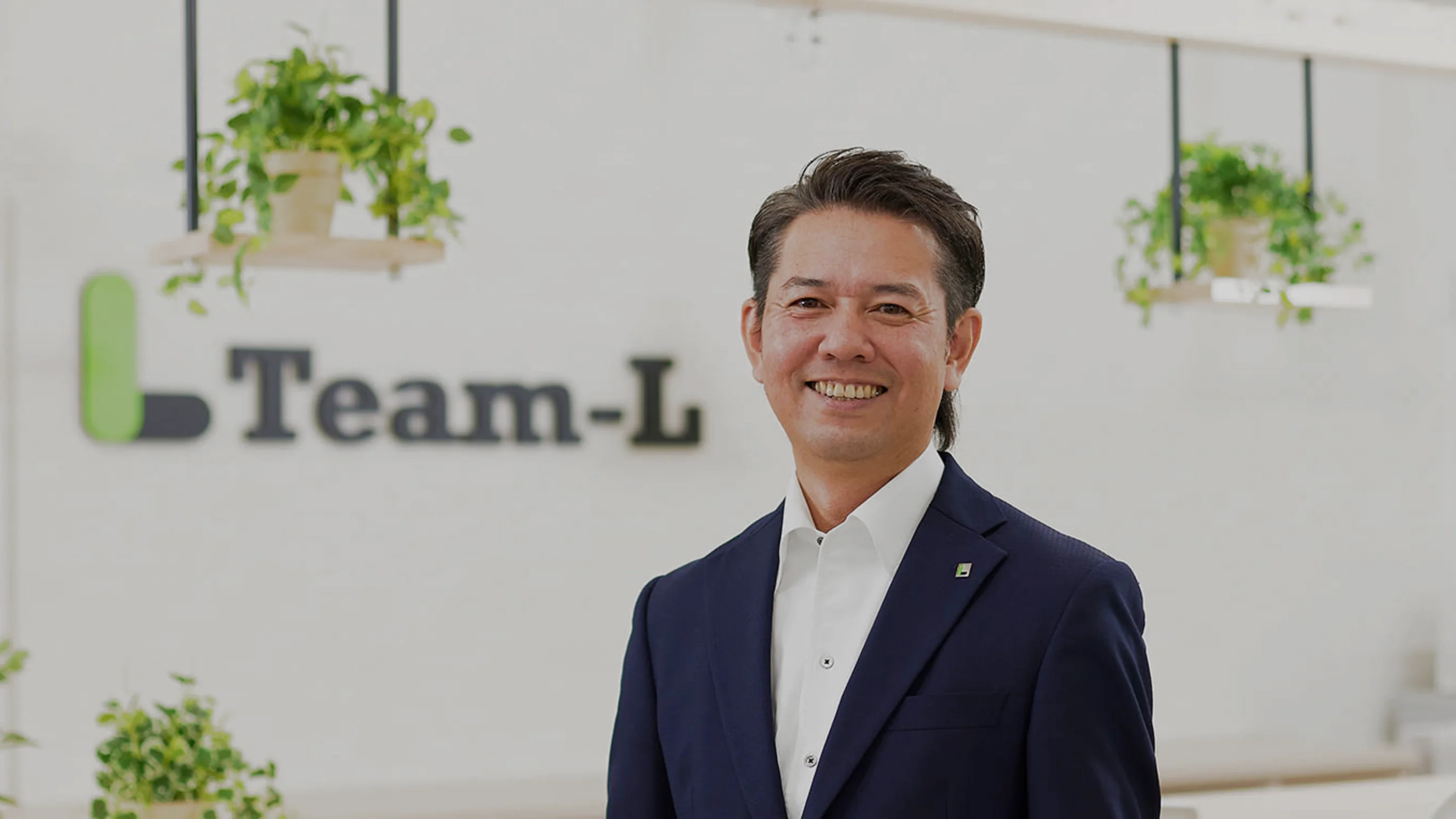 カーリンクチェーンの運営会社を紹介するイメージ
